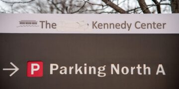 Kennedy Center Starts to Remove Trump Name to Comply With Court Ruling
