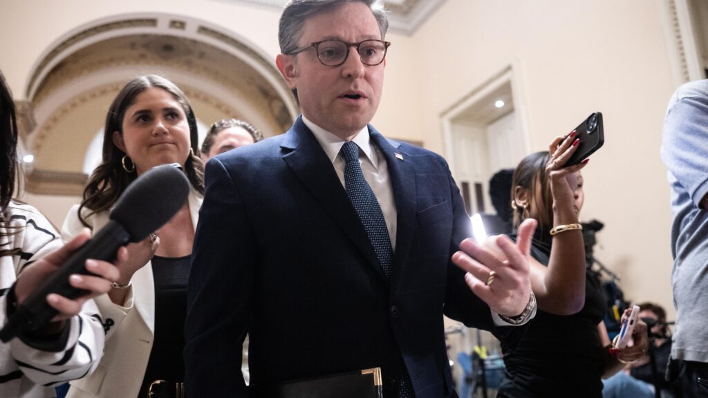 18 House Republicans Defy Party Leadership to Help Pass Pro-Ukraine Bill