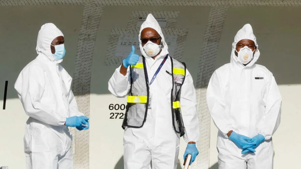 MAGA senator shrugs off Ebola risk in anti vaccine rant: ‘It generally snuffs itself out’