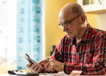 Retiring at 62 costs the average American $250,000. Here’s the math (and the neuroscience) that explain why