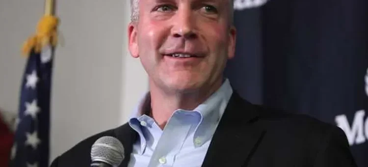 GOP Senator sounds alarm over clone candidate who could catapult Dem to red state win