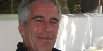 Modeling agent scrambles to explain his ‘potty mouth’ emails ​to Epstein