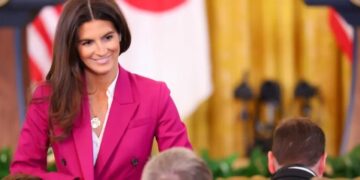 Revealed: GOP insider shares what sparked bitter Trump vendetta against Kaitlan Collins