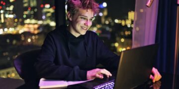 Around 22 million teenagers are making their pocket money on video games, online reselling, and in-game platforms like Roblox