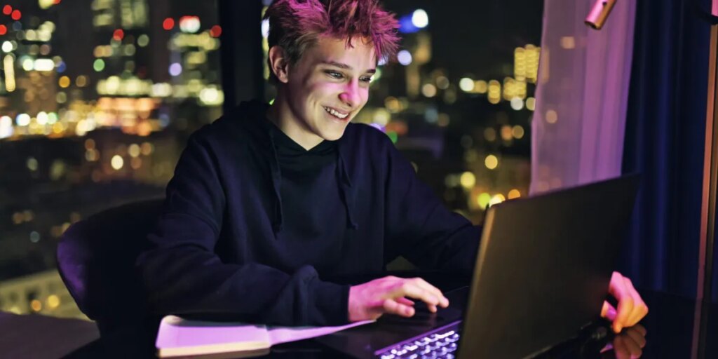 Around 22 million teenagers are making their pocket money on video games, online reselling, and in-game platforms like Roblox