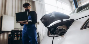 Your new car is getting harder and more expensive to fix. This bill could help.