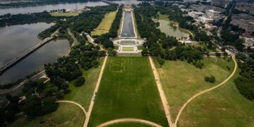 What to Know About the Giant ’86 47′ That Appeared on National Mall Grass
