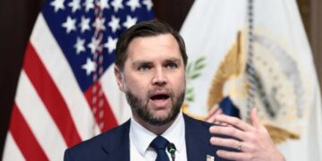 JD Vance ‘glitches out’ in ’embarrassing’ Fox News interview: analyst