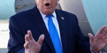 DOJ abandons billionaire’s charges after Trump personal lawyer joins team: report