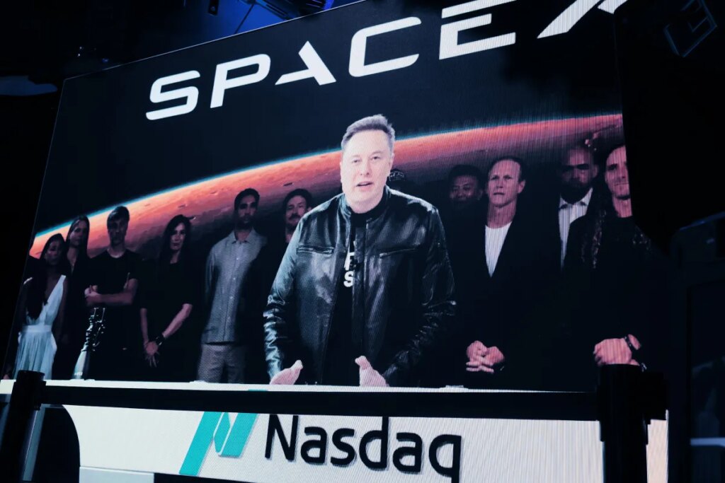 SpaceX Stock Has Now Started to Fall