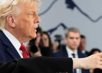 Trump’s ‘strange behavior’ on DC project bewilders Morning Joe hosts: ‘Is he scared?’