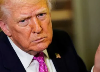 Senator rebukes ‘unstable’ Trump after president gives him an obscene nickname