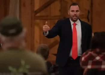 Trump-backed pastor drops Congress bid amid flirting scandal