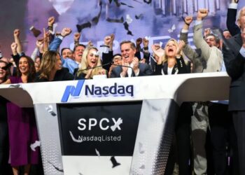 Meet the SpaceX insiders Elon Musk trusts to run his $1.25 trillion empire