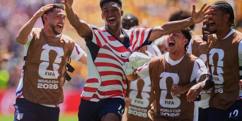 U.S. Mens National Team wins consecutive World Cup games for first time since 1930, one goal away from record