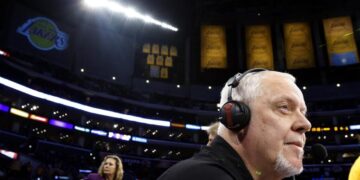 Lawrence Tanter was the Lakers’ smooth operator whose subtlety spoke volumes