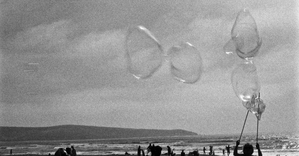 Imperfect Ghazal on Weightless Living