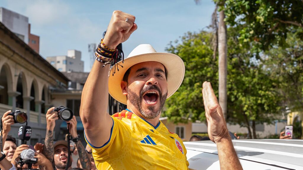 Colombia Elects Trump-Backed Populist in Presidential Election