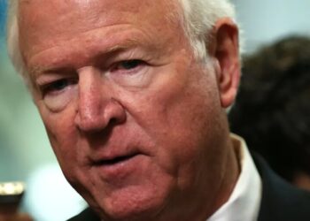 Saxby Chambliss: America can’t win the AI race without more plumbers and electricians