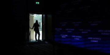 ‘Pure incompetence’: Critics say JD Vance captured on camera committing security breach