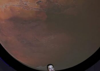Elon Musk to get a billion shares of SpaceX if he can settle a million humans on Mars