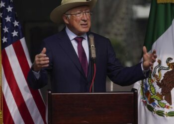 Ex U.S. ambassador says Mexico’s former president feared Sinaloa boss would expose corrupt officials
