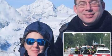 Teen girl allegedly stabbed her parents to death, knifed family dog, then sent gruesome crime scene pics to friends