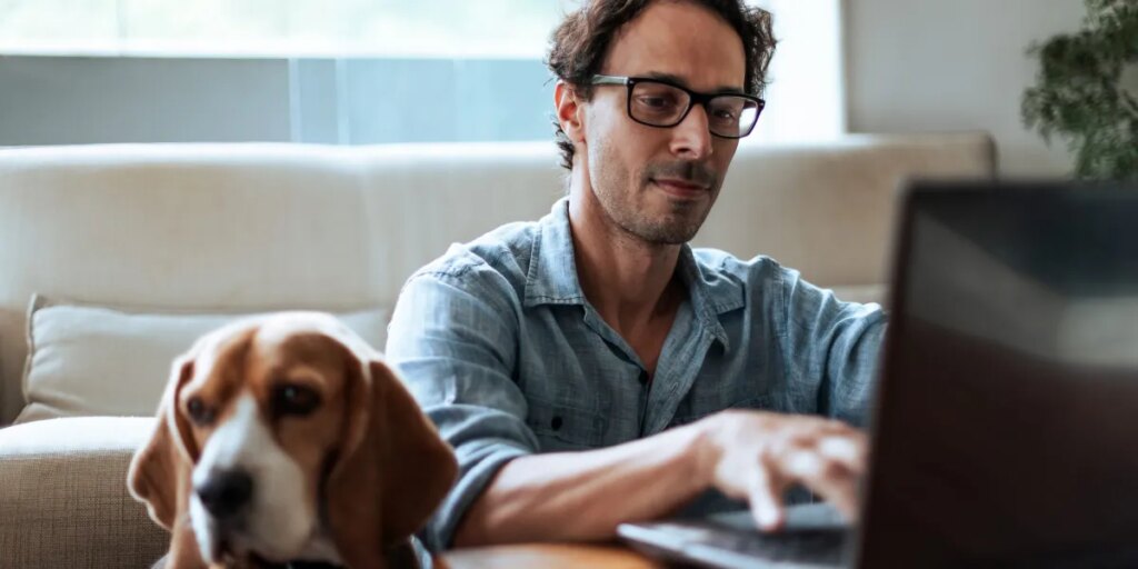 After forcing workers back to the office, Goldman Sachs and JPMorgan Chase are now letting their staff work remotely—but only for the World Cup