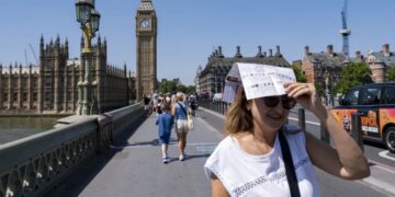 ‘London isn’t just calling—it’s cooking.’ Europe’s largest economies face over $600 billion in heat-driven losses by 2030
