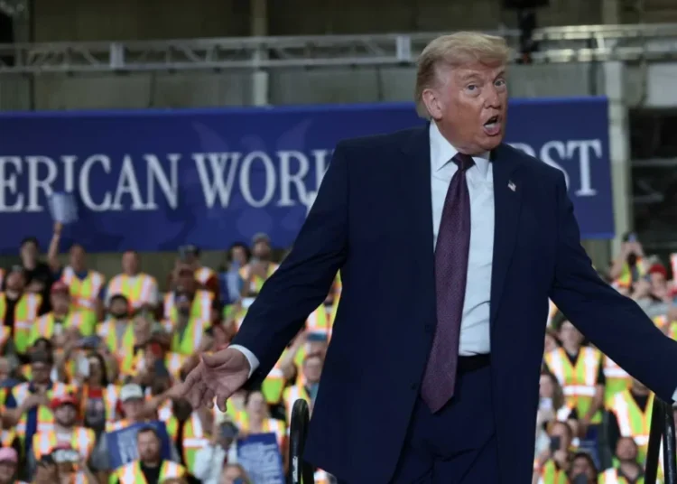 Trump’s ‘bizarre’ impersonation befuddles the internet: ‘What in the name of God?’