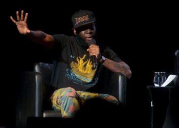 Hip Hop legend Talib Kweli confronts ‘creepy racist weirdo’ over boxing challenge
