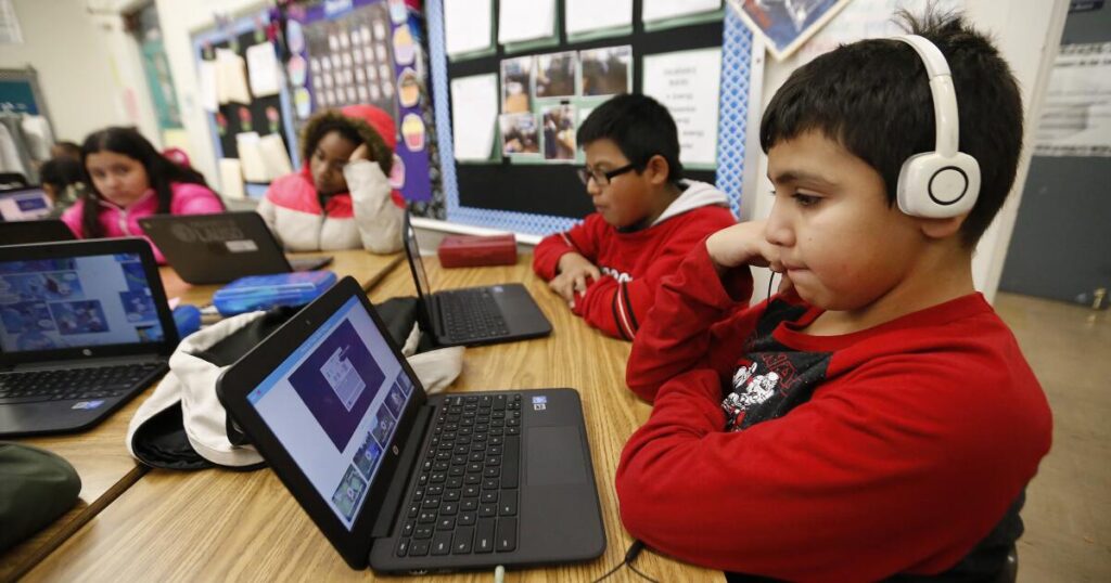 LAUSD bans screen time before the second grade, among the strictest policies in the nation