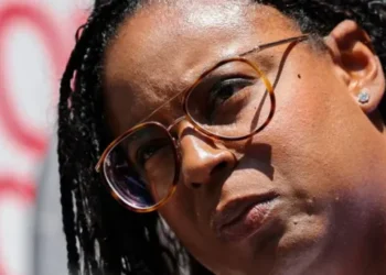 Dem Congresswoman faces 17 years in jail for confronting a police officer