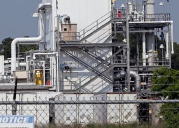 US says chemical maker Chemours will pay $450M in penalties and relief programs to three states to settle ‘forever chemicals’ case