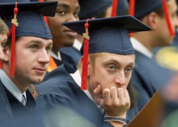 Gen Z graduates are blaming AI for their unemployment woes when they should be looking somewhere else