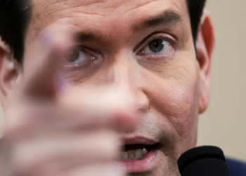 Stammering Marco Rubio caught off guard by question about who joined his UAE meeting
