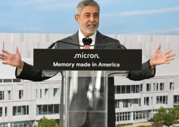 Meet Micron, the under-the-radar chipmaker that just reported a 346% sales surge and helped stop a global AI selloff