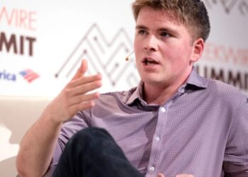Stripe cofounder says Gen Z will need two college majors to compete thanks to AI—and investing legend Charlie Munger called it first