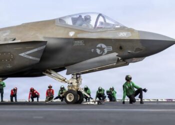 U.S. aircraft attack Iran in response to drone strike on cargo ship that Tehran called ‘ceasefire management’ as both sides wrestle for Hormuz control