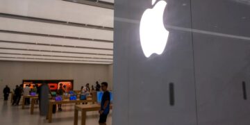 Apple seeks U.S. approval to buy chips from blacklisted CXMT: FT
