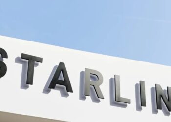 SpaceX, Charter discussed mobile phone partnership in U.S.