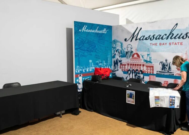 Exhibits at Trump’s State Fair documented by reporter: ‘Basically just put up some chairs’