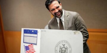Right-wing outlet mobbed by critics over ‘most ridiculous’ Dem smear ‘of all time’