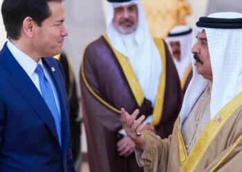 Iran attacks Bahrain and Kuwait in response to U.S. airstrikes and threatens a ‘complete halt’ in peace talks as fighting over Hormuz continues