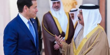 Iran attacks Bahrain and Kuwait in response to U.S. airstrikes and threatens a ‘complete halt’ in peace talks as fighting over Hormuz continues