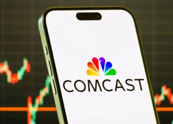 Comcast stock jumps 24% for agreeing to break up with itself