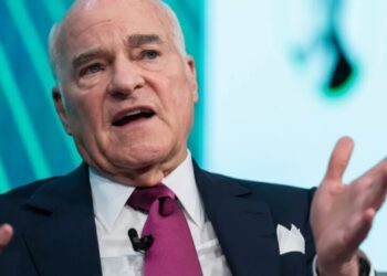 Wall Street billionaire turned an hour meeting with Disney’s cofounder into an entire day together—all he did was read a report most analysts ignored