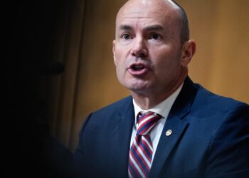 Republicans Push for Constitutional Amendment Restricting Birthright Citizenship After Supreme Court Ruling