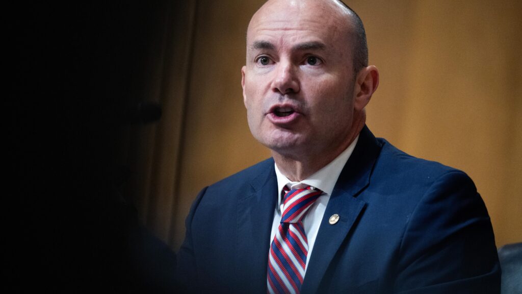Republicans Push for Constitutional Amendment Restricting Birthright Citizenship After Supreme Court Ruling