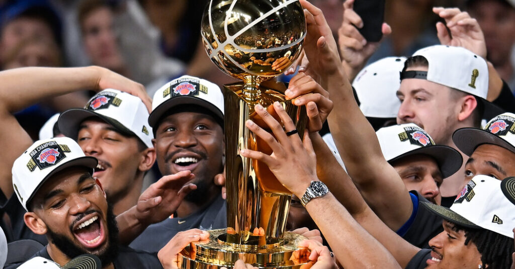 600 Tickets for Knicks’ Championship Ceremony Up for Grabs in Lottery